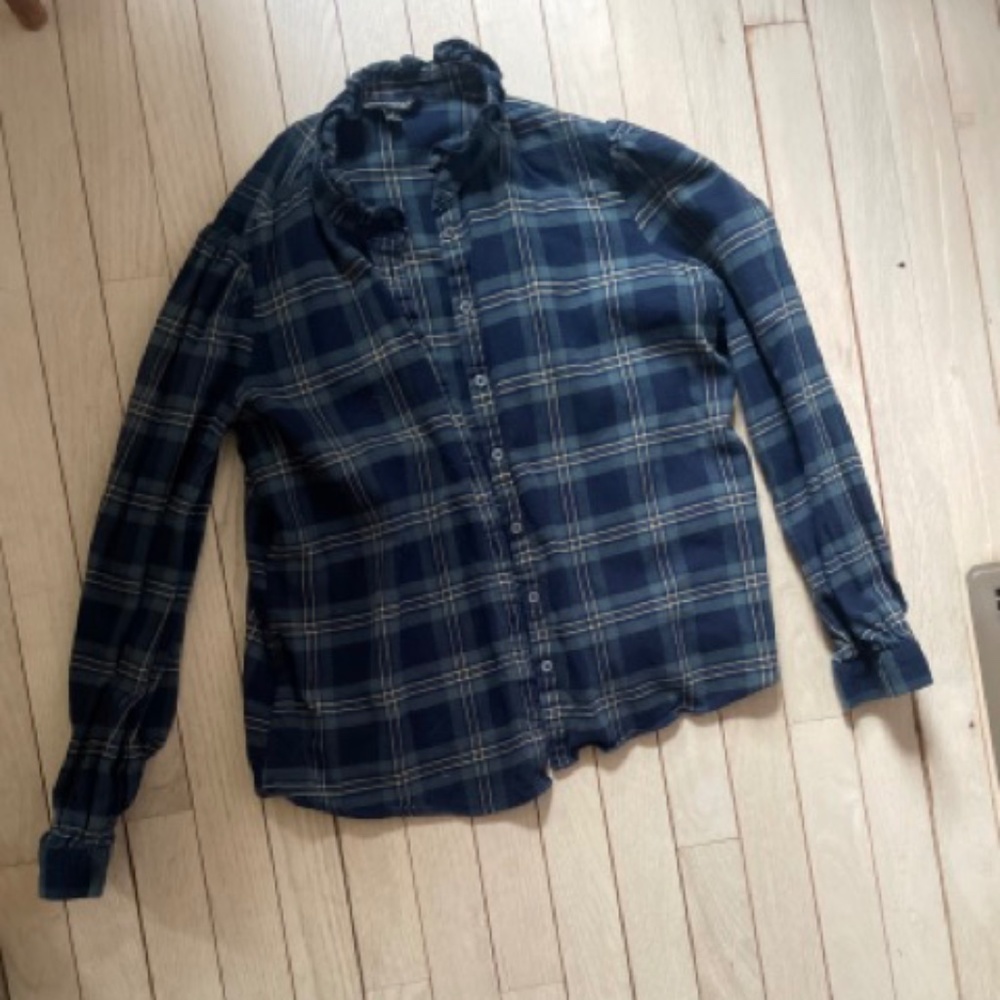 Banana Republic Ruffled collar plaid button down